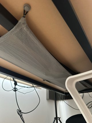 Escritorio Ikea ajustable en altura