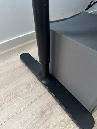 Escritorio Ikea ajustable en altura
