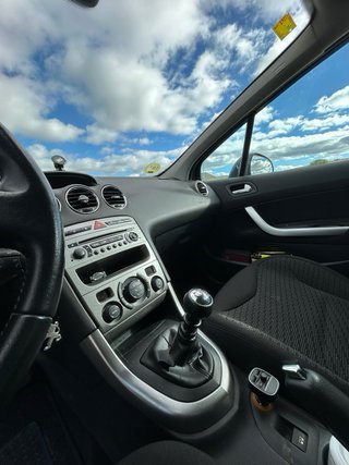 Peugeot 308 SW 2.0 HDI PREMIUM - 2008