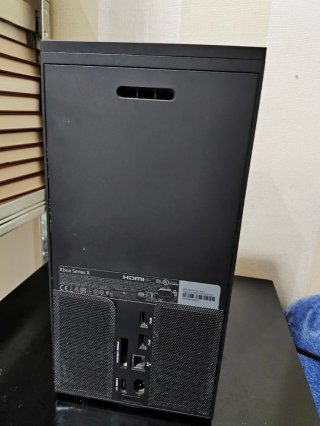 Xbox series x 2Tb + Mando + 6 juegos