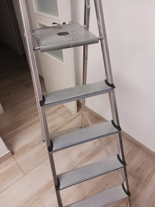Escalera 6 peldaños aluminio