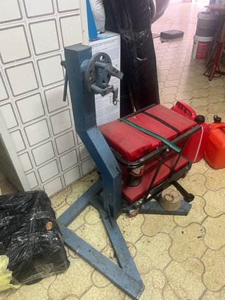 Soporte para desmontar motores y regalo cama con r