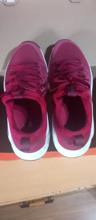 Nike Metcon 6 Talla 40 Granate
