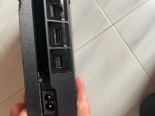 Console PS4 Slim Nera + Controller e Giochi