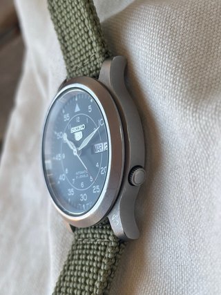 Seiko military automático