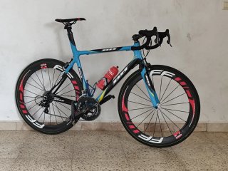 Bicicleta BH de carretera