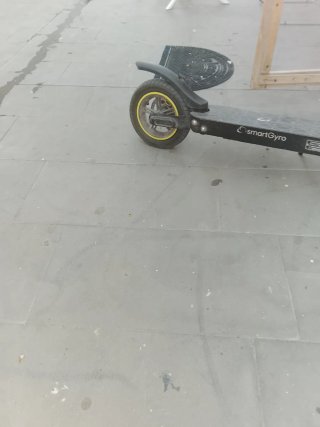 Solo le falta solo la rueda de atrás la goma