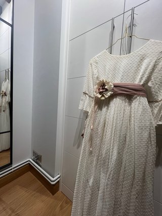 Vestido de comunion, zapatos, cancán y adorno pelo