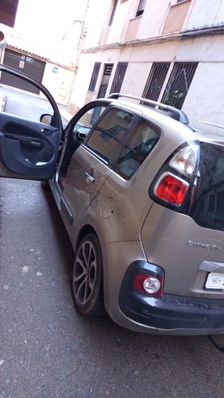 Anio 2010 Citroën Picasso C3 KLM 188 1.4 gasolina