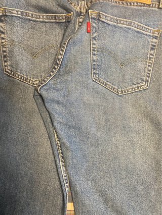 Pantalon levis