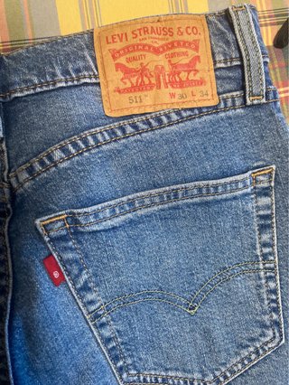 Pantalon levis