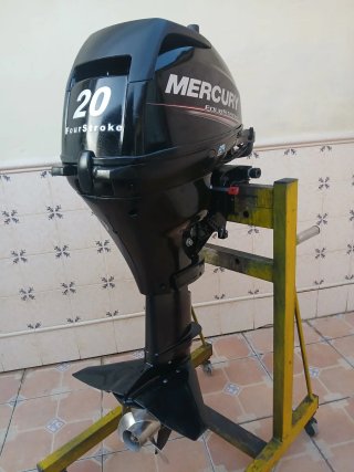 Motor fueraborda Mercury