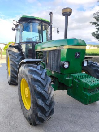 JOHN DEERE 3350 4x4 1993 – 7.000H – 105CV