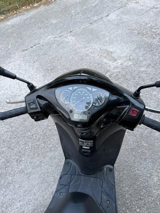 Honda SH 300i Negra