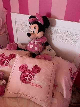 Habitación infantil temática Minnie Mouse
