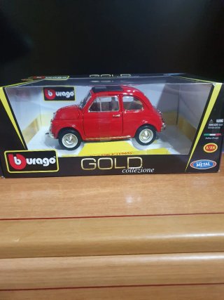 Bburago Fiat 500 F 1:18 Gold Collezione