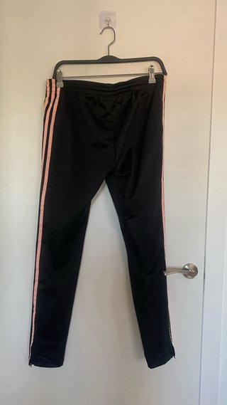 Pantalón chándal Adidas negro y rosa
