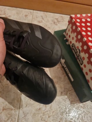 Botas de fútbol Adidas Predator talla 37,5