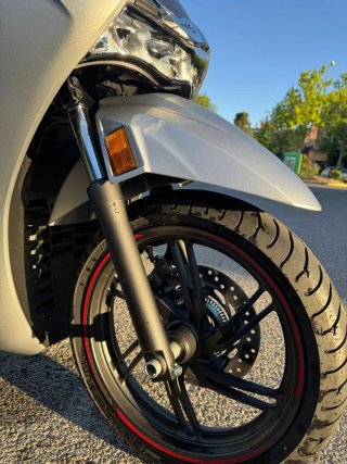 Honda SH 350i Sport gris mate