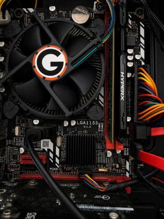 PC Sobremesa Negro
