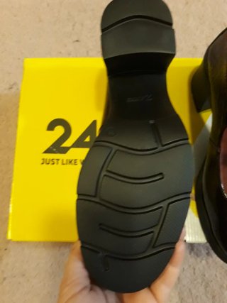 Zapatos 24 HRS