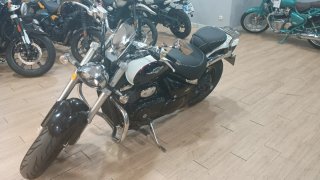 Suzuki Intruder 800cc