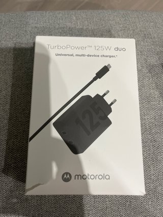Motorola Moto G35 5G + Cargador 125W