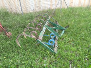 Arado de 11 cuerpos para tractor