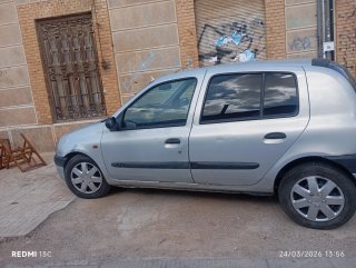 Renault Clio 2000