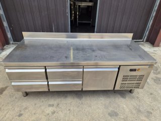 Mesa refrigerada cajones acero inoxidable