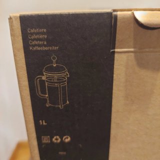Cafetera / tetera con émbolo. Habitat