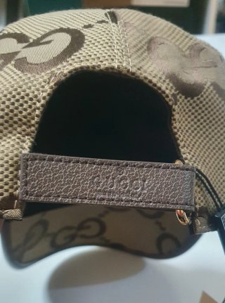 Gorra  Beige y Marrón