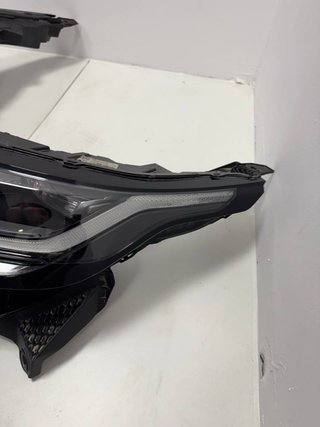 Faros Land Rover Range Rover Velar 2019