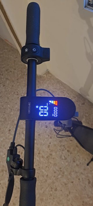 Patinete Eléctrico Cecotec 20km Autonomía