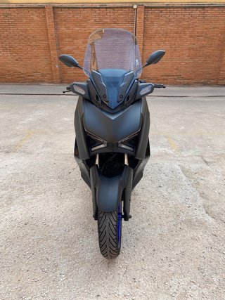 Yamaha X-Max 125
