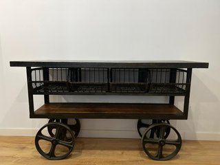 Mueble Auxiliar Industrial con Ruedas