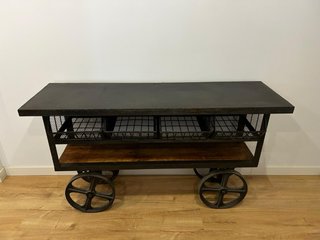 Mueble Auxiliar Industrial con Ruedas