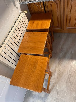 Taburetes de madera (3 unidades)