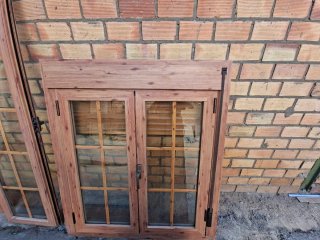 Ventana aluminio imitación madera pino