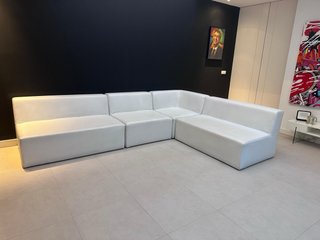 Sofá modular blanco polipiel