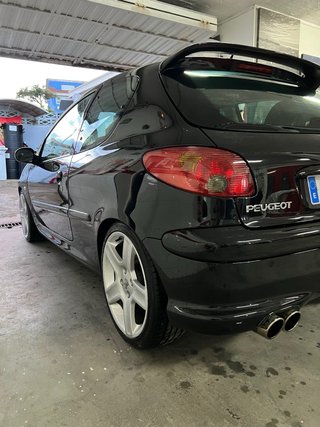 Peugeot 206 RC