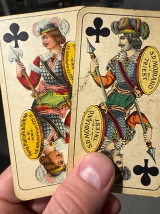 Dos barajas de cartas de Tarock del siglo XIX-XX