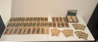 Dos barajas de cartas de Tarock del siglo XIX-XX