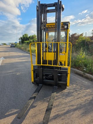 Carretilla elevadora Hyster 2.5