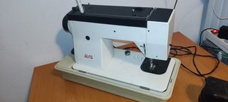 Máquina de coser Alfa Zig-Zag