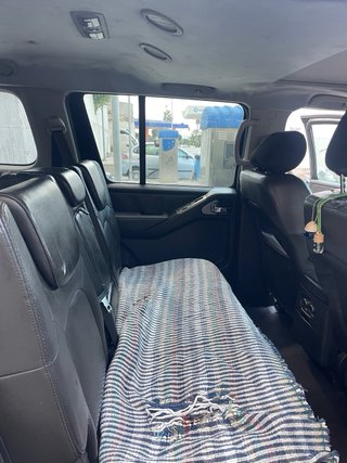 Nissan Pathfinder automatico 2.5dci