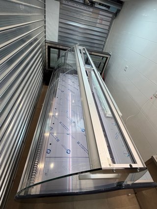 Vitrina Refrigerada Infrico 2,56m NUEVA