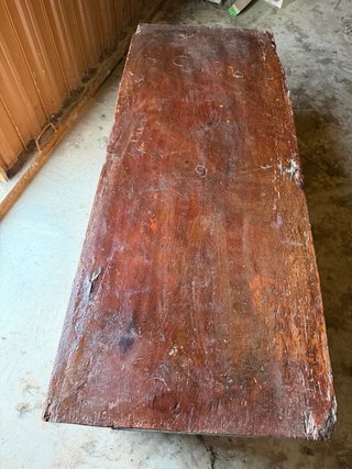 Arcón de madera antiguo