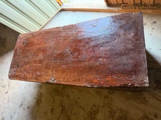 Arcón de madera antiguo