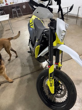 Husqvarna 701 Supermoto